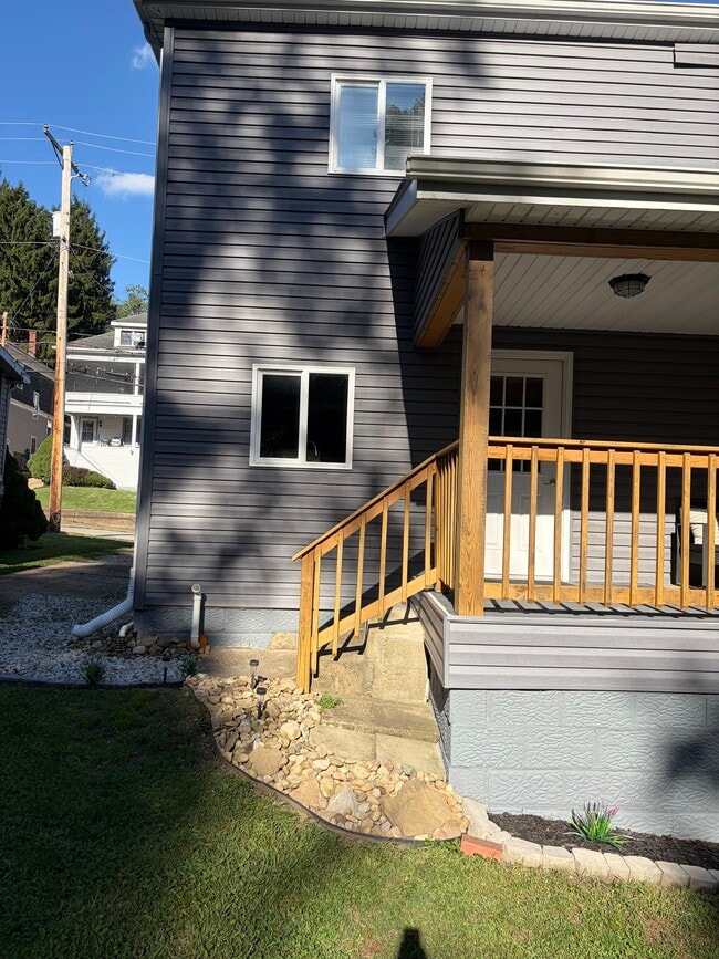 Photo - 1009 Carlisle St