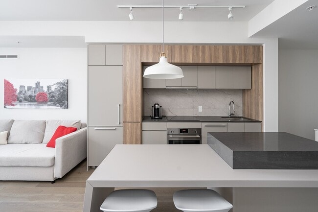 Photo - 1188 Rue Saint-Antoine O Unit 901