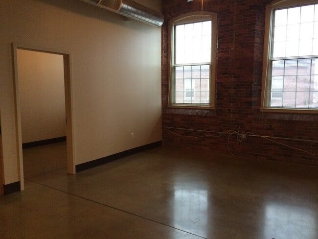 Photo - 100 Main St Unit Apt 431