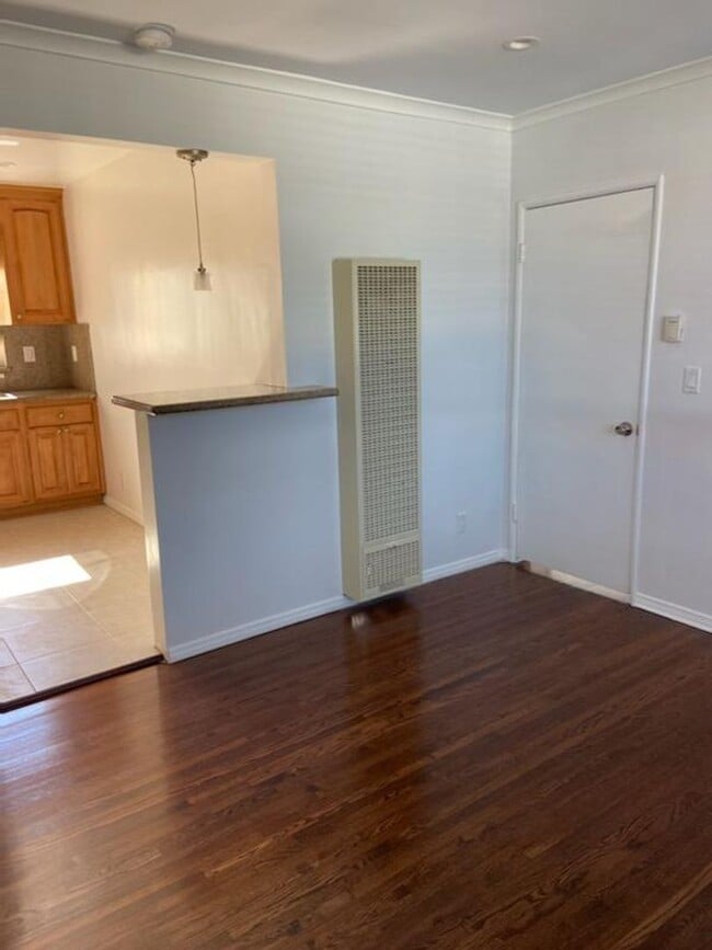 Photo - 5213 W 120th St Unidad 2