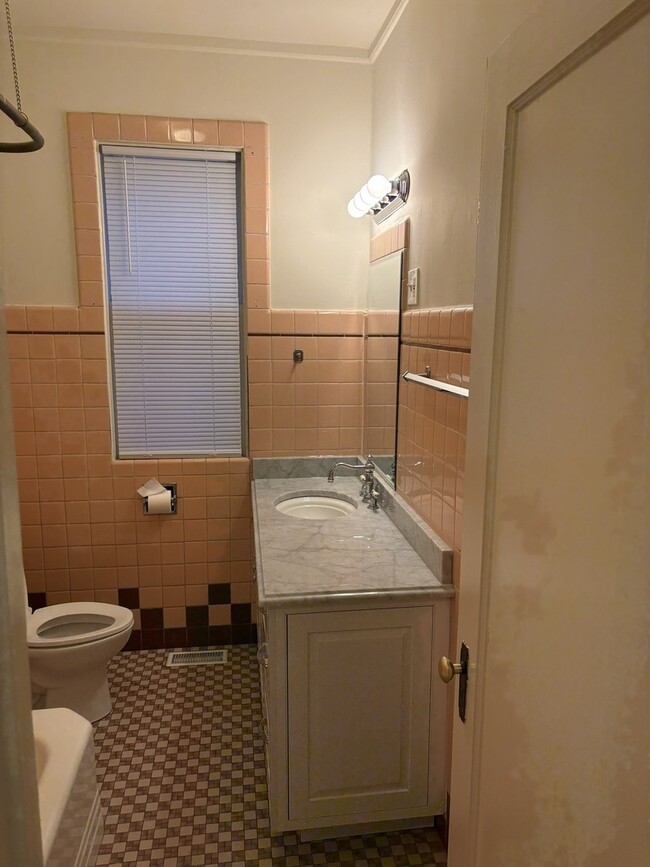 Photo - 524 Washington Blvd Unit 1b