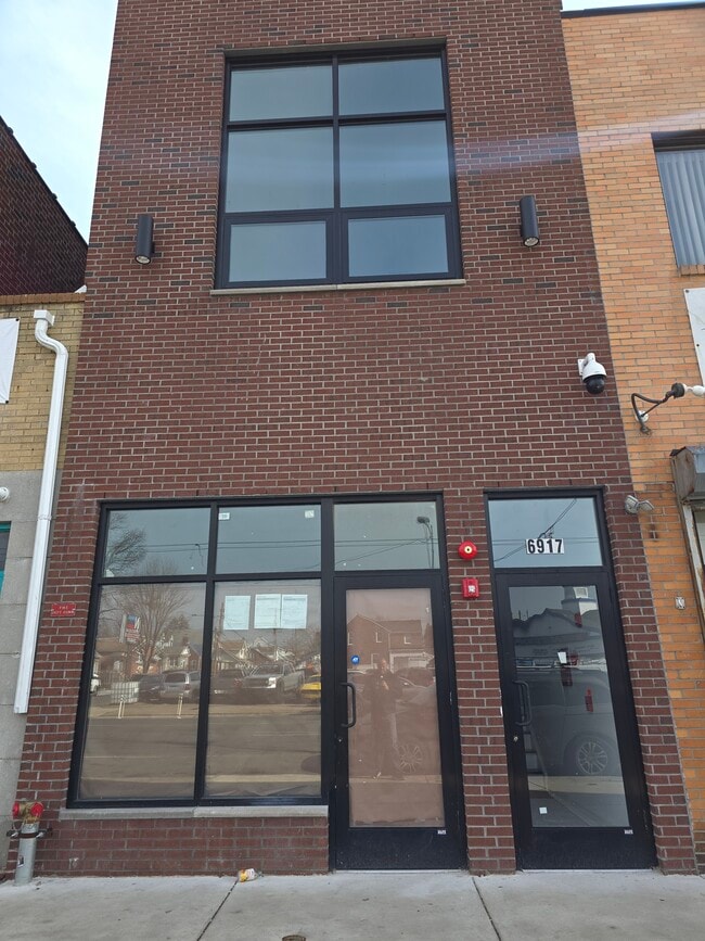 Photo - 6915 Castor Ave Unit 1F