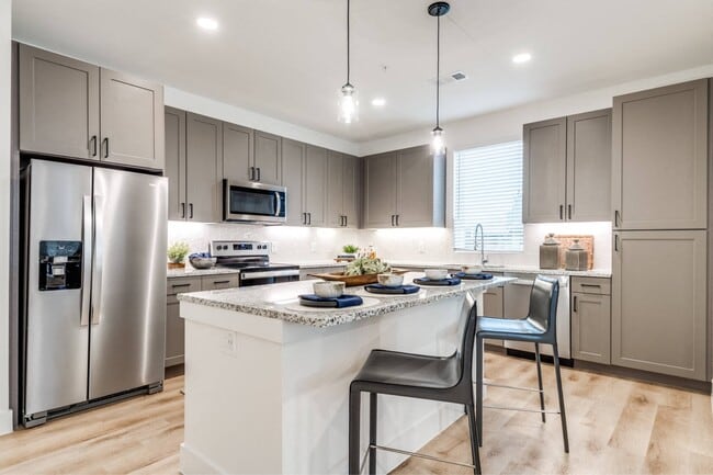 Interior Photo - Aura 3Twenty