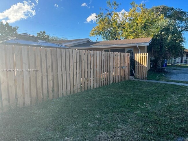 Photo - 1625 NW 9th Ave