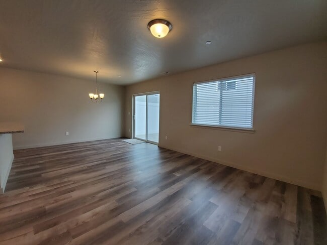 Photo - 5702ke Unit 110