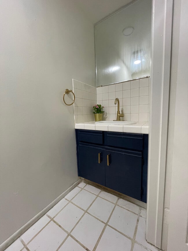 Photo - 16126 S Ainsworth St Apartamentos Unidad Front B