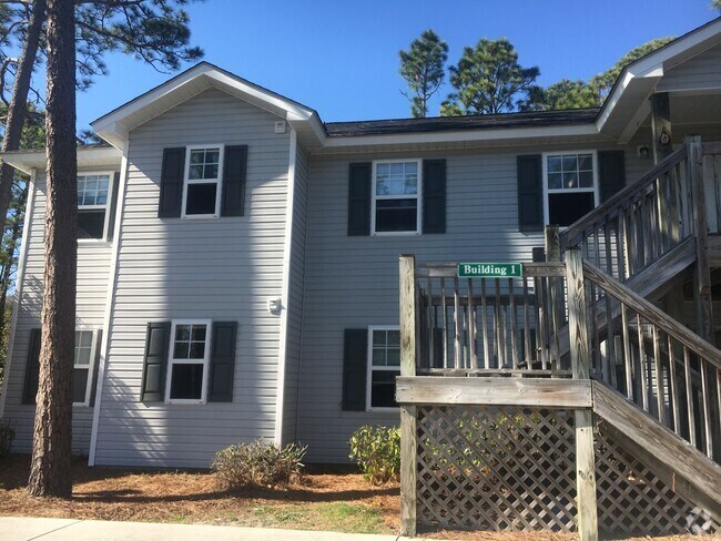 Building Photo - Coming soon! 3BR Close to UNCW/Oleander Dr... Rental