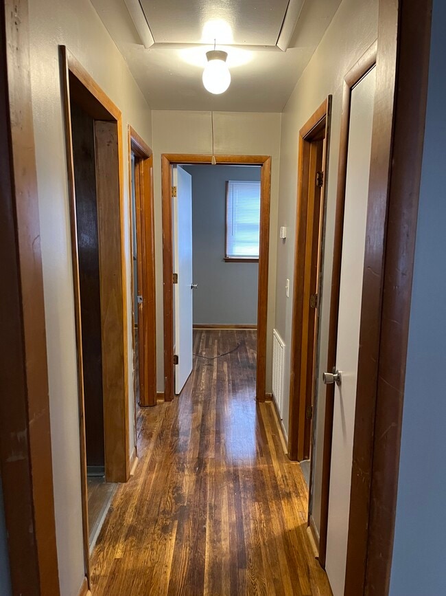 Photo - 2608 Jenkins St