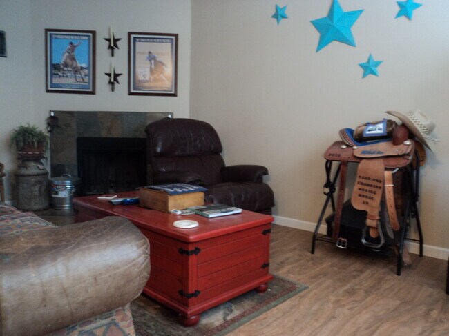 Photo - 1640 E Pitkin St Unit D