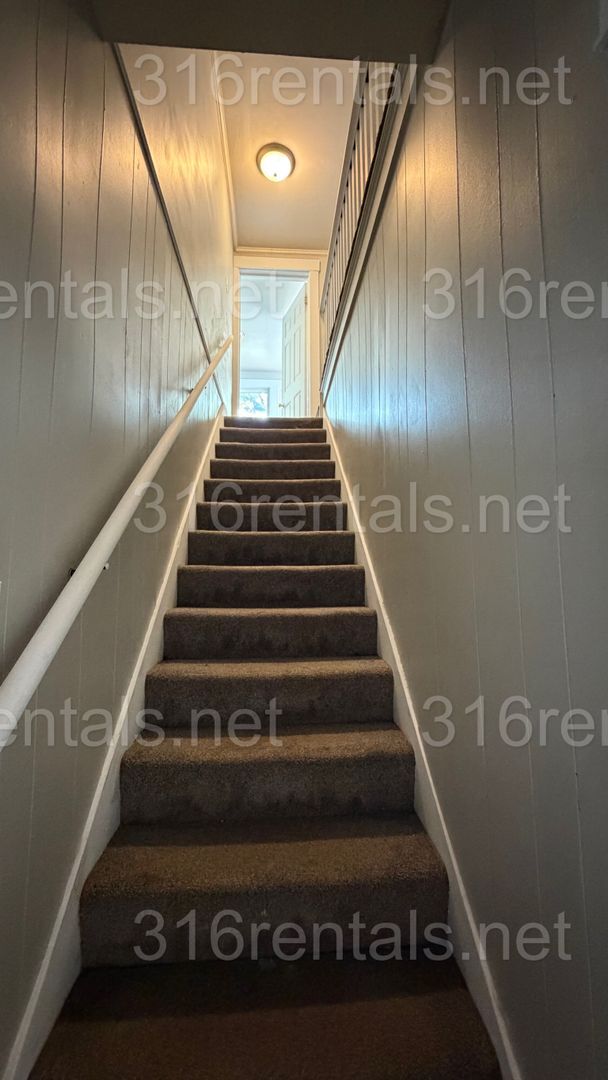 Photo - 522 W 4th Ave