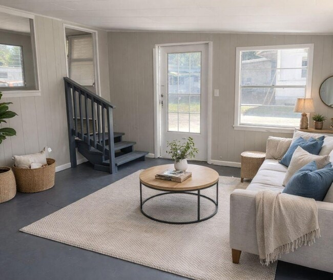 Photo - 10 Circle Dr