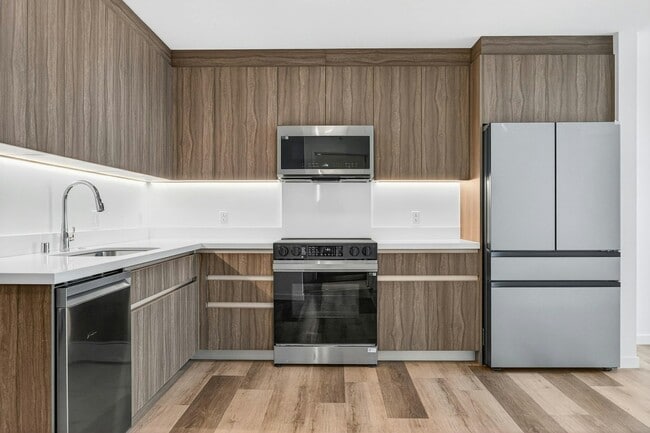 Photo - 1500 Rycroft St Unit 4105