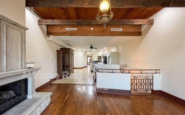 Photo - 109 Park Central Square Unit #C