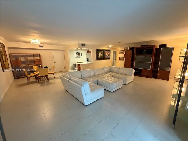 Photo - 2640 NE 135th St Unit # 202