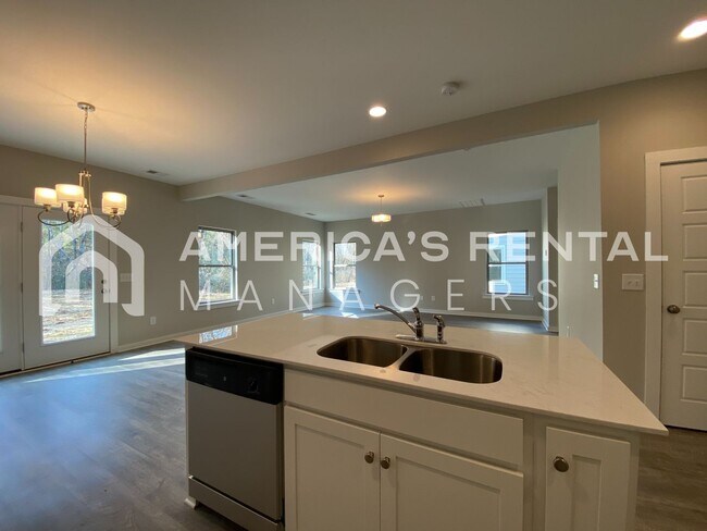 Photo - 7940 St.James Dr