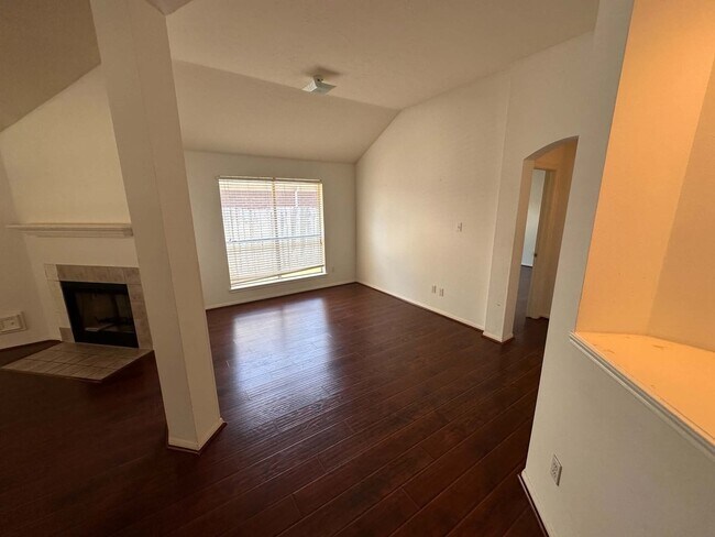 Photo - 23706 Cansfield Way