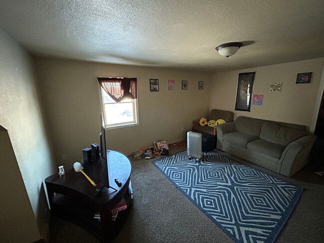 Photo - 1897 1/2 E Newberry St