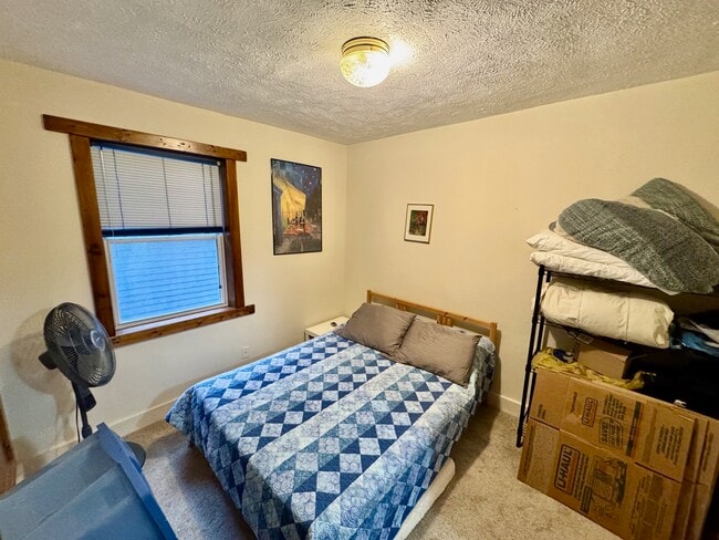 Photo - 103 Luton Ave SE Unidad 2