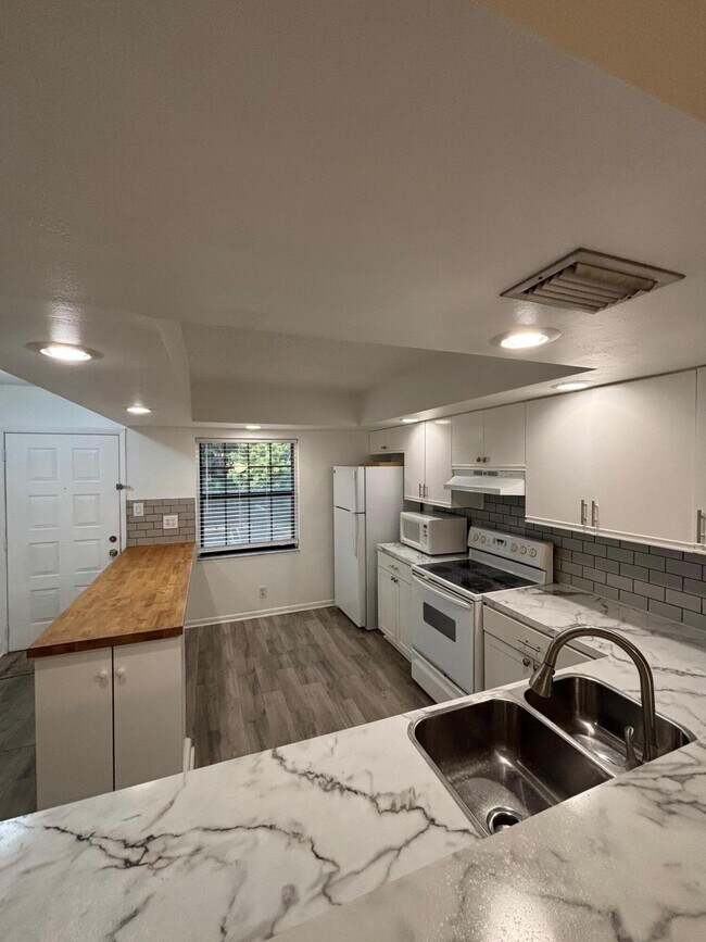 Photo - 3000 Florida Blvd Unit 203-D