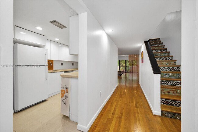 Photo - 2600 Cardena St Unidad PH2