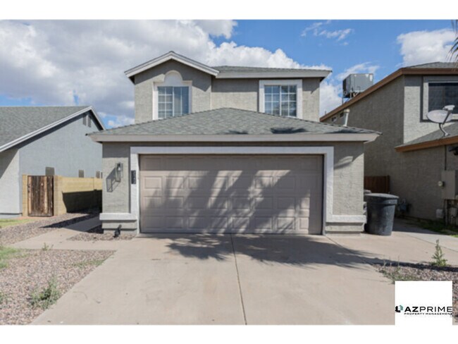 Photo - From The Moment You Arrive, This Gorgeous Remodeled 3/2.5 Peoria Home Captivates With Its Sun-Drench
