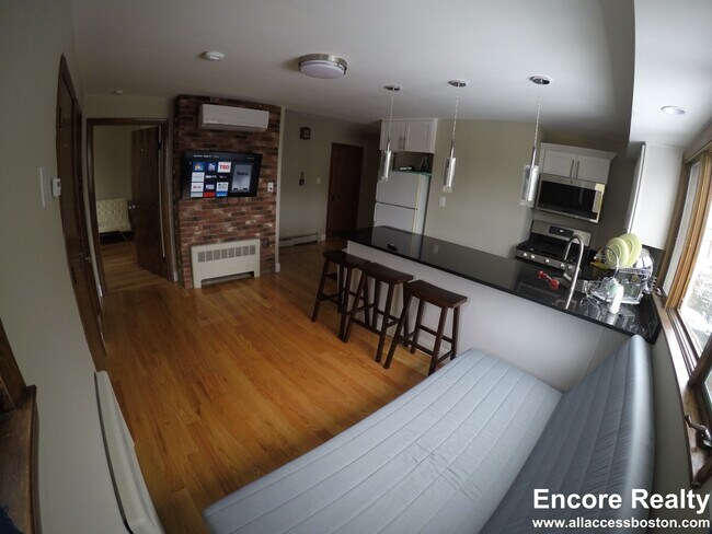 Photo - 230 Brookline St Unidad 3