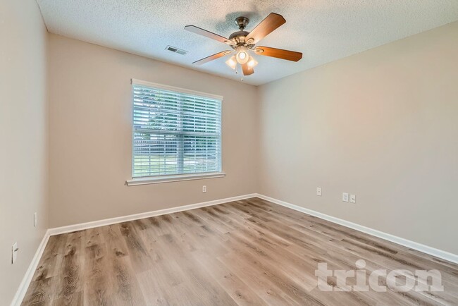 Photo - 3915 Cornus Ln