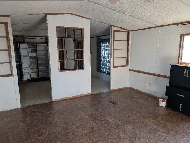 Photo - 215 Cora Ave