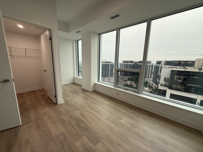 1100 Sheppard Ave W