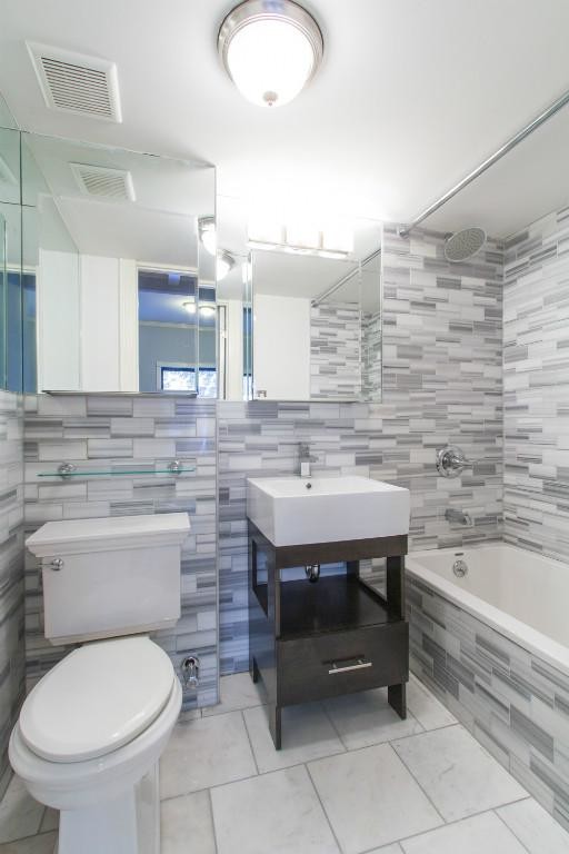232 W 14th St Unit 1A