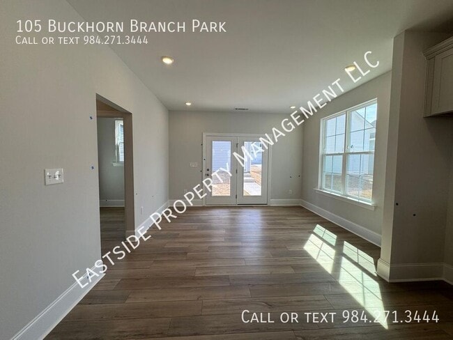 Photo - 105 Buckhorn Br Pk