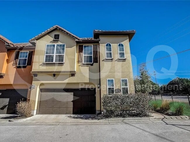 Building Photo - 12300 Terraza Cir