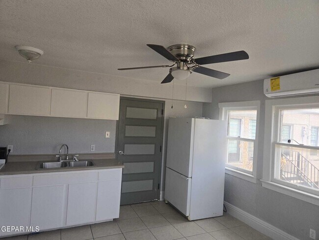 Photo - 515 W Missouri Ave Unit Apt 8