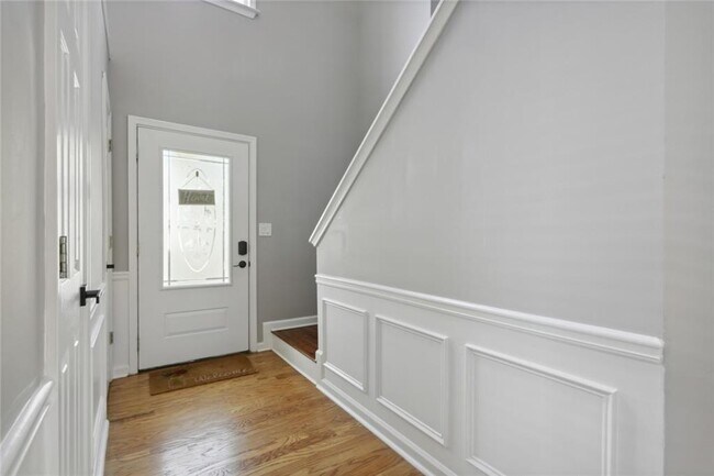Photo - 1328 Glenover Way