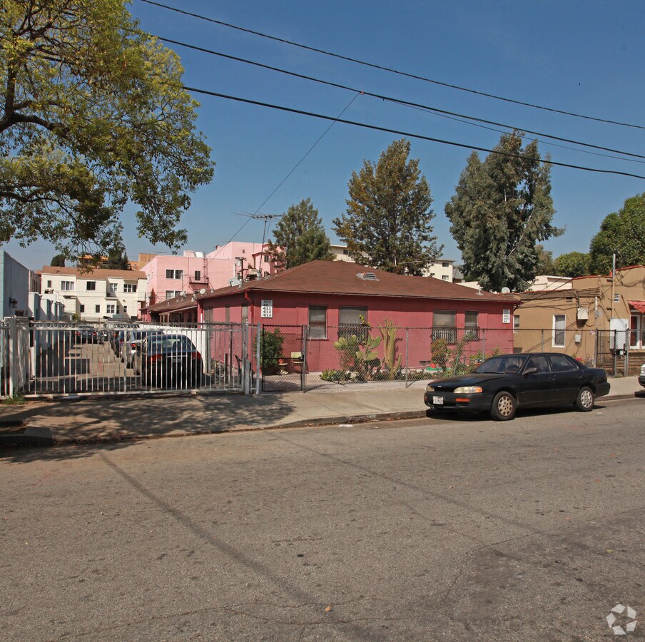 Photo - 409 S Union Ave Apartments