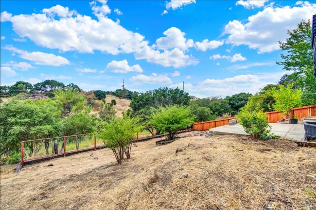 143 Creekview Dr