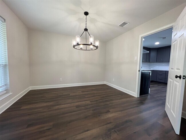 10903 Albury Dr