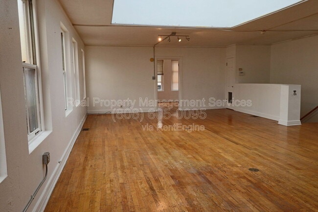 Photo - 1312 Avenue J Unit B
