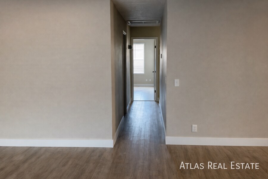 Photo - 528 W La Jolla Dr