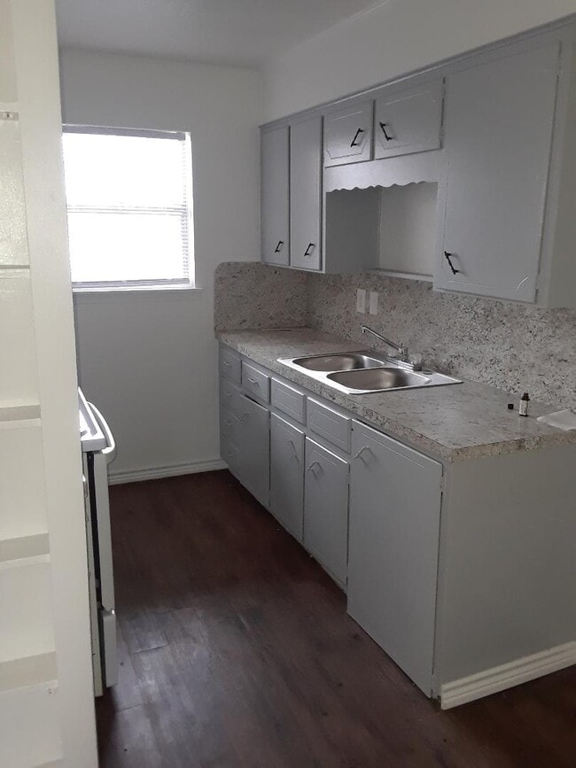 Photo - Townshires Apartments