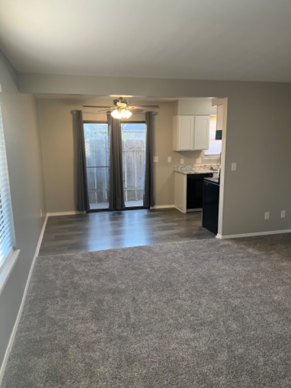 Photo - 615 S Mt Carmel St Unit 2