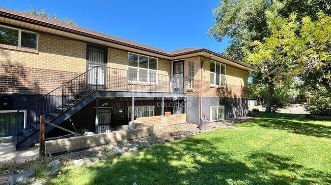 Photo - 3305 W Cedar Ave