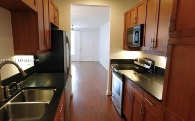 Photo - 332 SW 14th Ave Unit 332