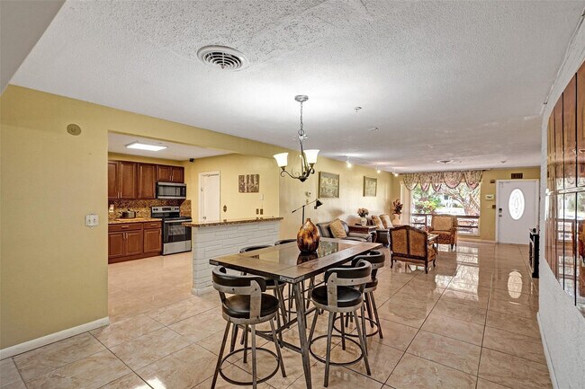 Photo - 1700 N 47th Ave