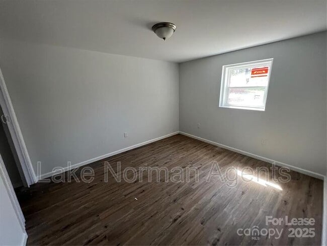 Photo - 2320 Shade Tree St Unidad 2