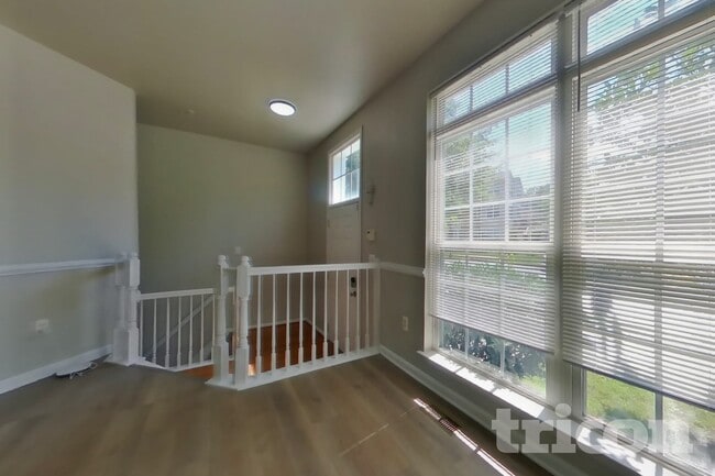 10022 Juniper Dr