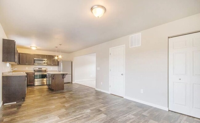 Photo - Newer 4 Bedroom For Lease!