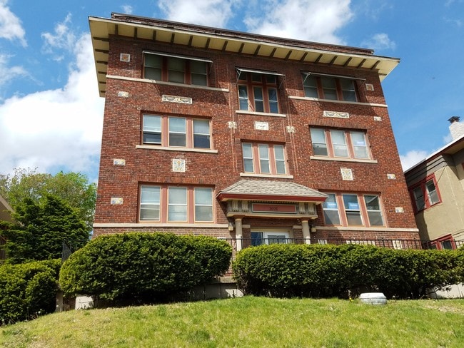 Photo - 3606 Baltimore Ave Apartments