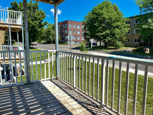 Photo - 630 Cummings Ave Unit 209