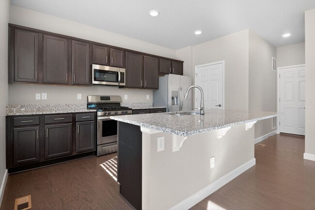 Photo - 1986 Shadow Creek Dr